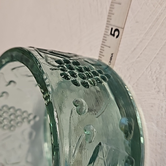 Vintage Green Glass Grapevine design multipurpose bowl trinket ashtray salsa - Picture 2 of 5